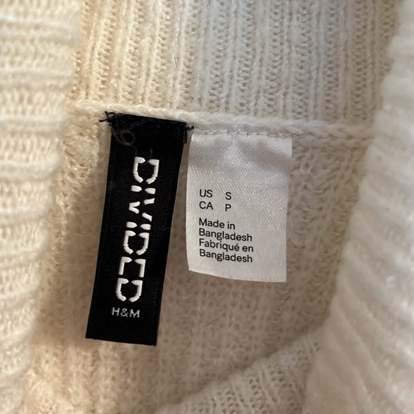 H&M Divided turtle neck Women's S cream relaxed fit - Picture 2 of 9